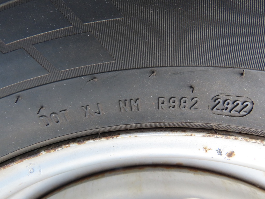 Radsatz Firelli Carrier Winter (VW) inkl. Raddeckel