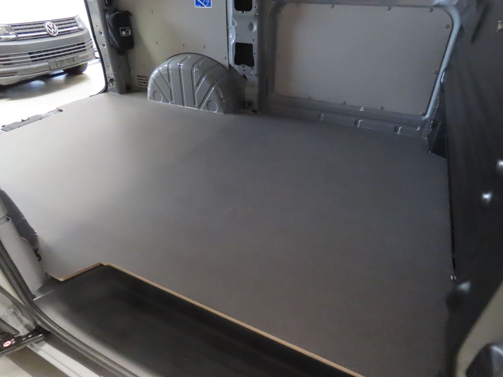 Bodenplatte VW Transporter / Ford Costumer-Occasion