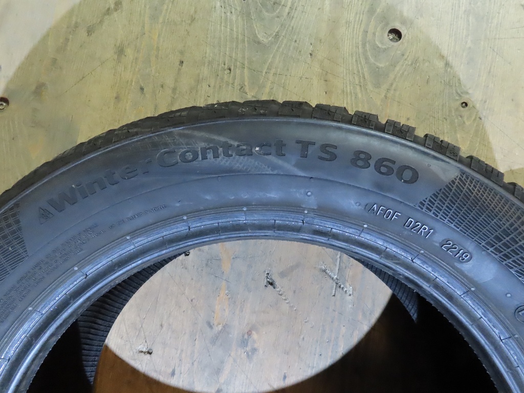 2x Continental Reifen 205/55R16 (Winter)