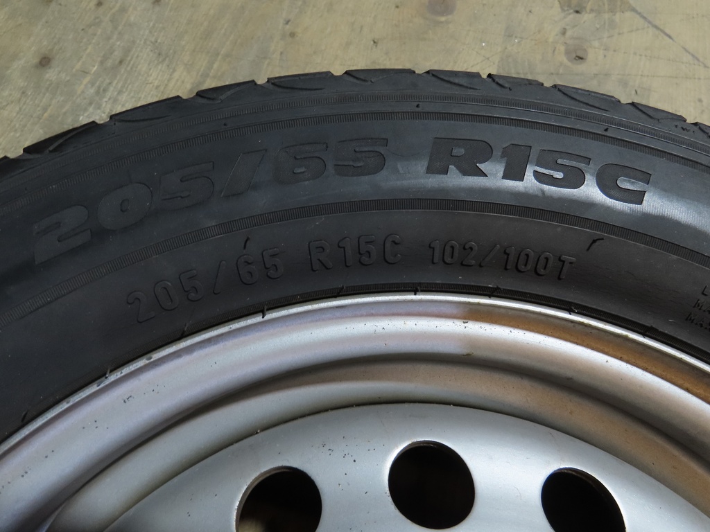 Radsatz Pireli 205/65R15C