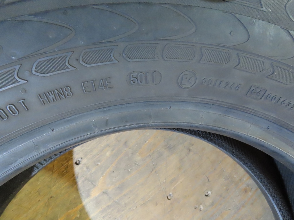 Continental Reifen 215/75R16C (Sommer)