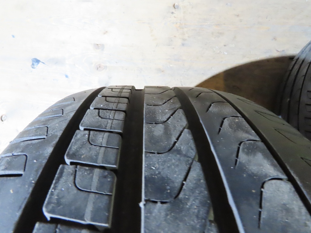2x Pireli Reifen 225/45R17 91W