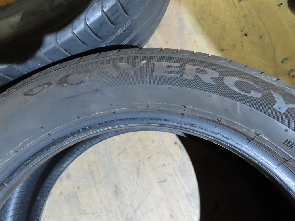 2 Räder Sommerreifen Pirelli Powergy-Occasion
