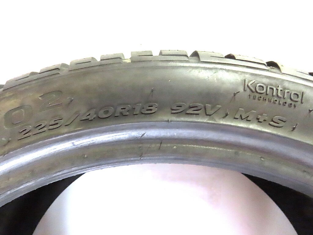 Hankook Winter i*cept evo2 (W320)