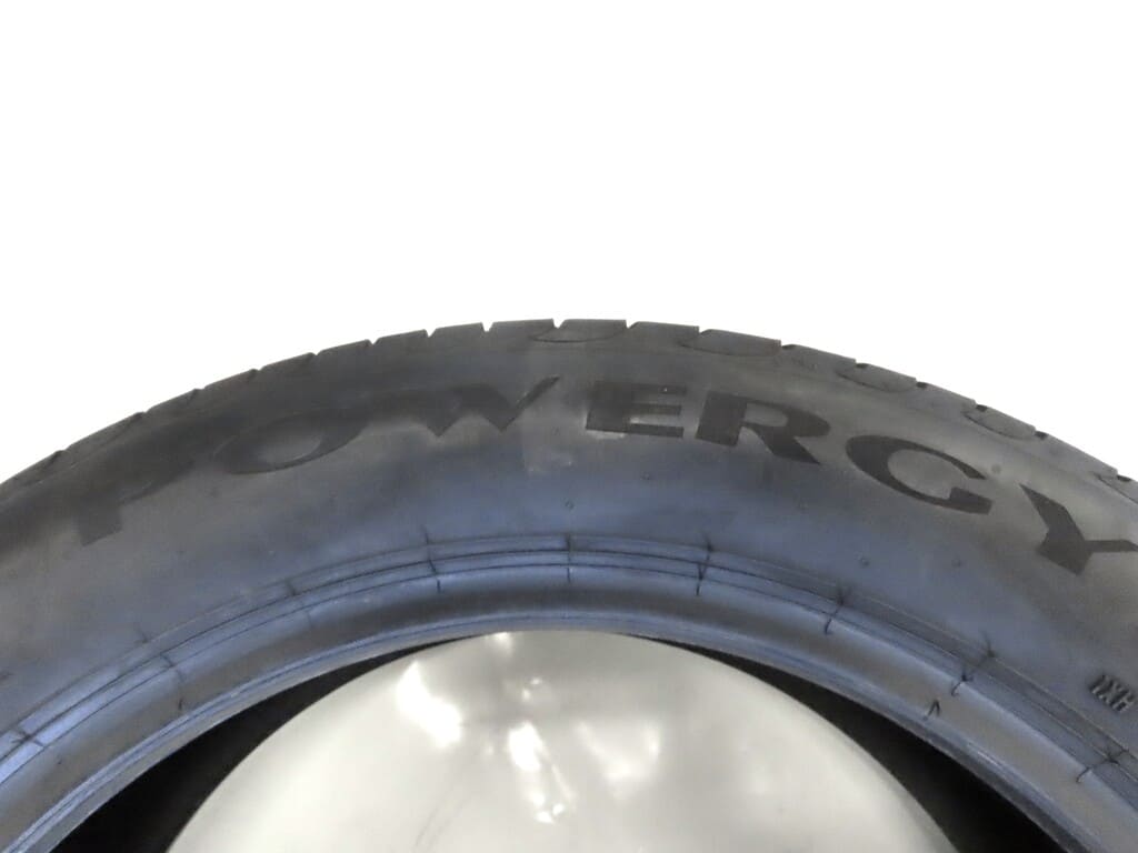 2x Reifen Pirelli Powergy