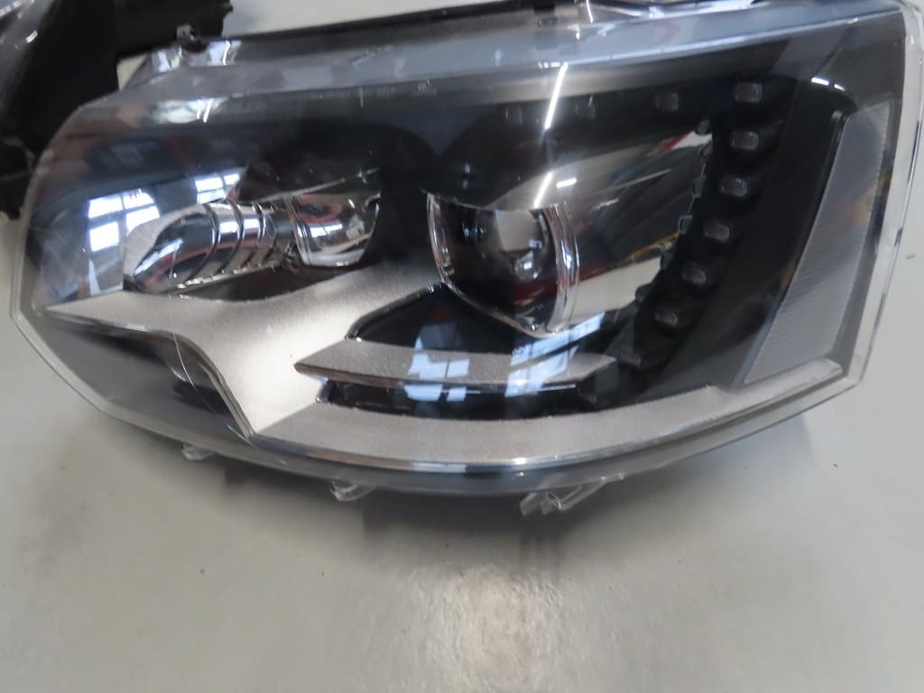 Xenon Scheinwerfer VW T5 – Occasion