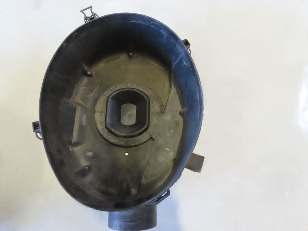 Filterelement inkl. Luftfilter und Mengenmesser VW T3-Occasion