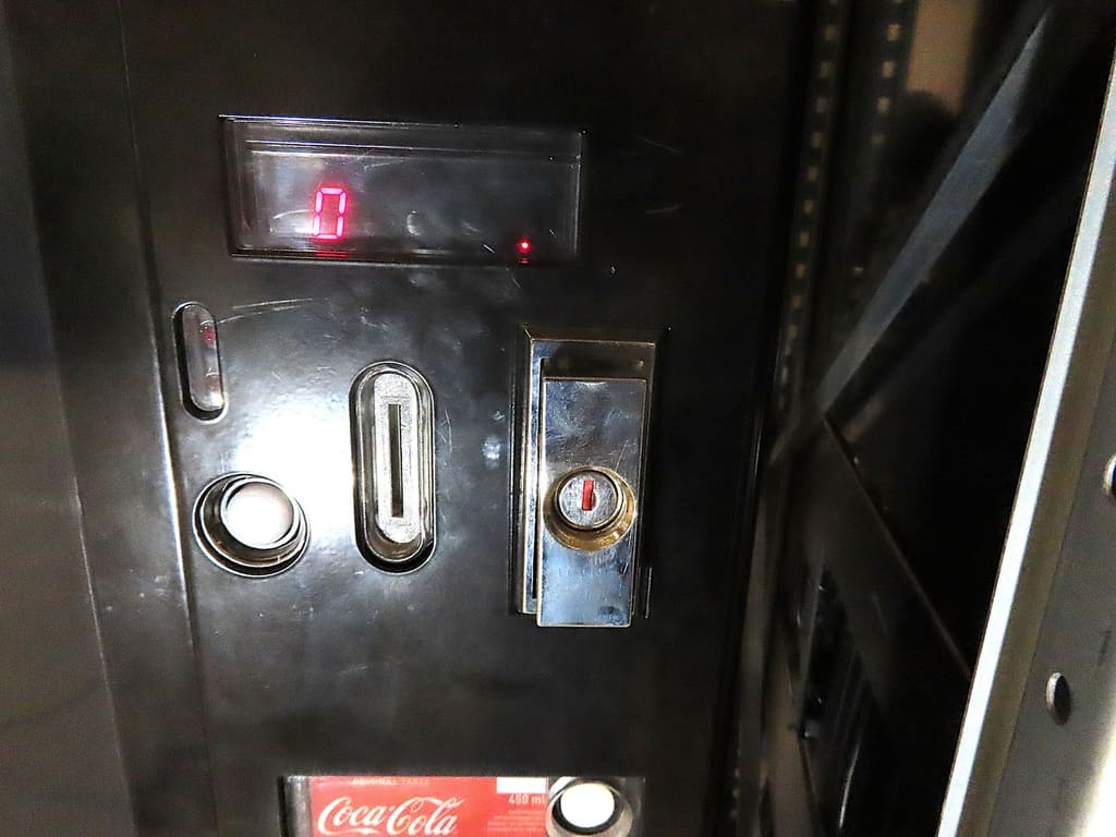 Getränkeautomat SandenVendo Europe SVE 550-Occasion