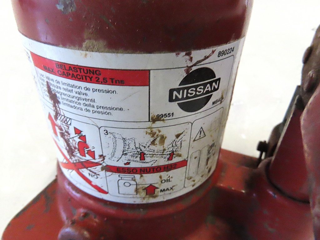 Hydraulischer Wagenheber NISSAN Modell 890224-Occasion