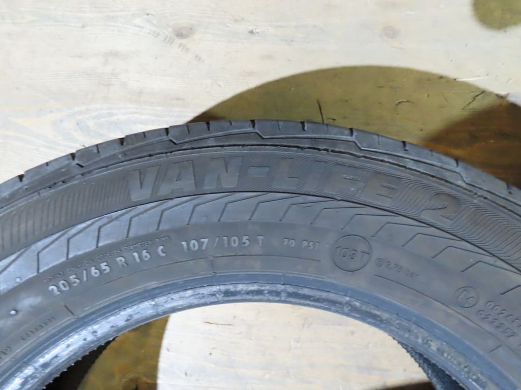 2 Räder Hankook Vantra LT – Occasion