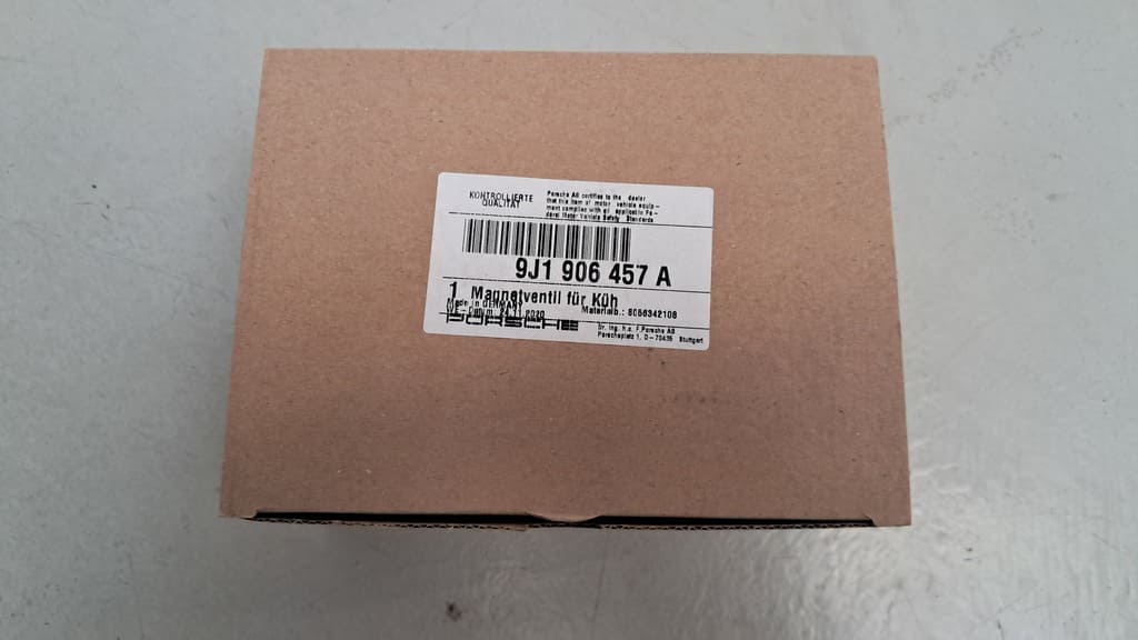 Original Magnetventil für den Kühlmittelkreislauf für Porsche Taycan (9J1906457A)