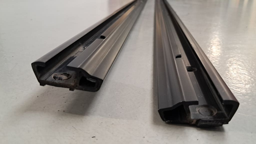 C-Schiene links für Dachträger kurzer Radstand VW T5/T6