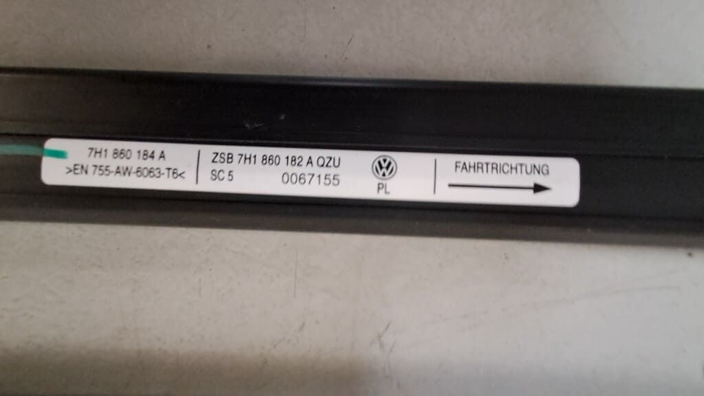 C-Schiene links/ rechts für Dachträger langer Radstand VW T5/T6