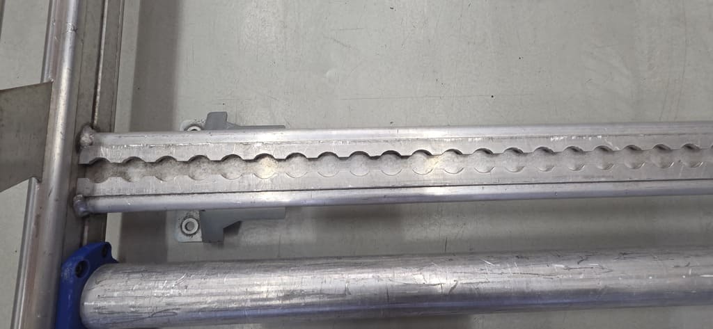 Dachträger inkl. Schrauben für Renault Traffic