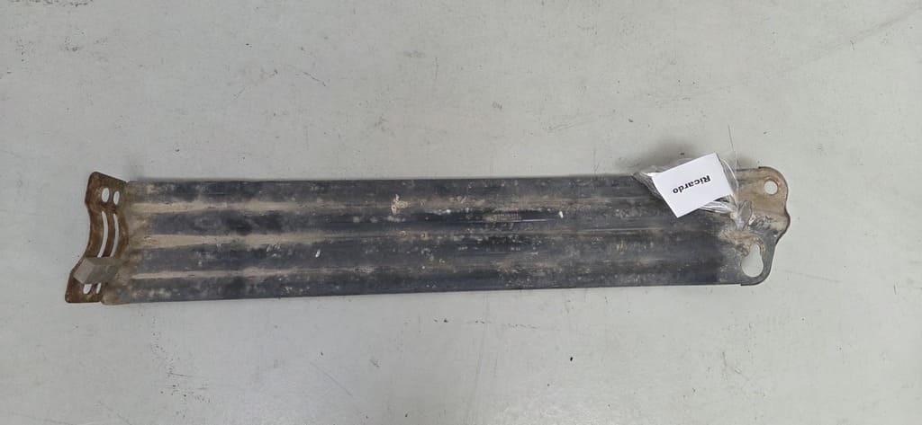 Reserveradhalterung inkl. Befestigungsschrauben VW T5 /T6 (7H0801903B)