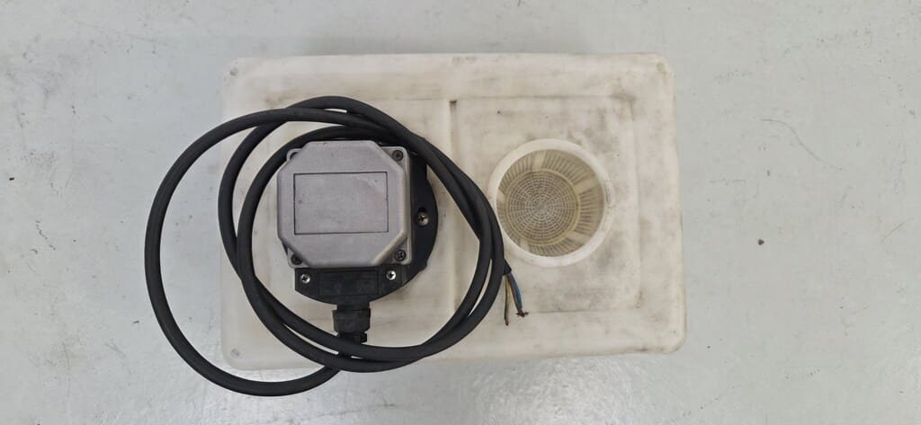 Kühlwasser System Pumpe zu Fräsmaschine oder Drehbank