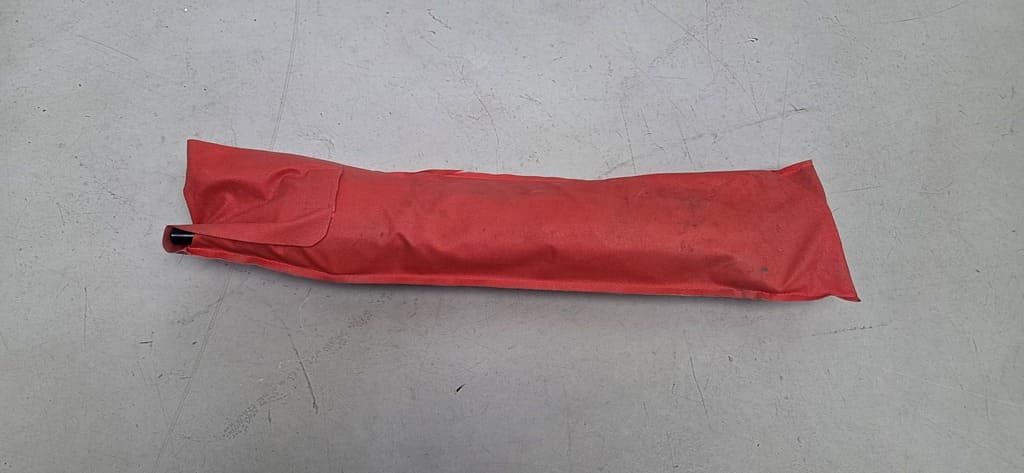 Warndreieck klappbar mit Tasche + Abschleppgurt