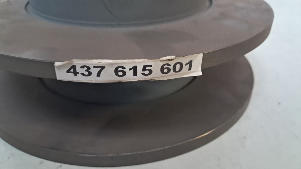 2 Originale VW Bremsscheiben (437615601)