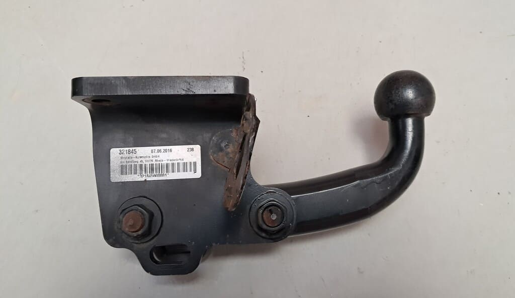 Westfalia starre Anhängerkupplung mit Kugelkopf (2H5803881E) für VW Amarok