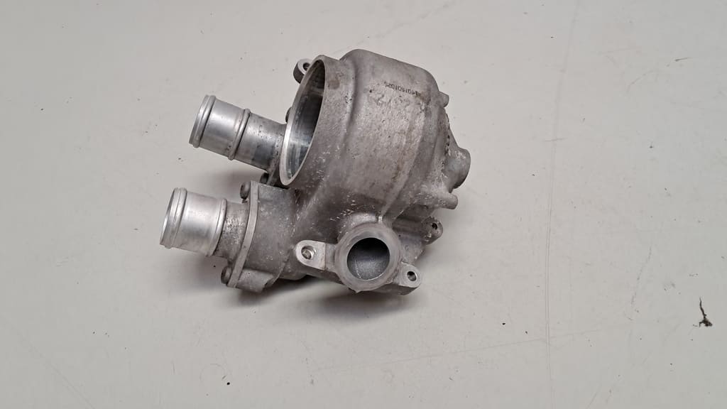Kühlmittelthermostat-Gehäuse (946.106.260.31) für Porsche Macan