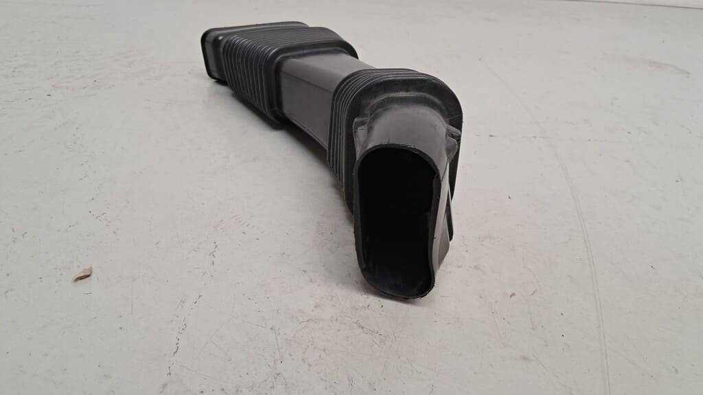 Luftführungsschlauch (1J0825319) für VW Golf 4 / VW Bora