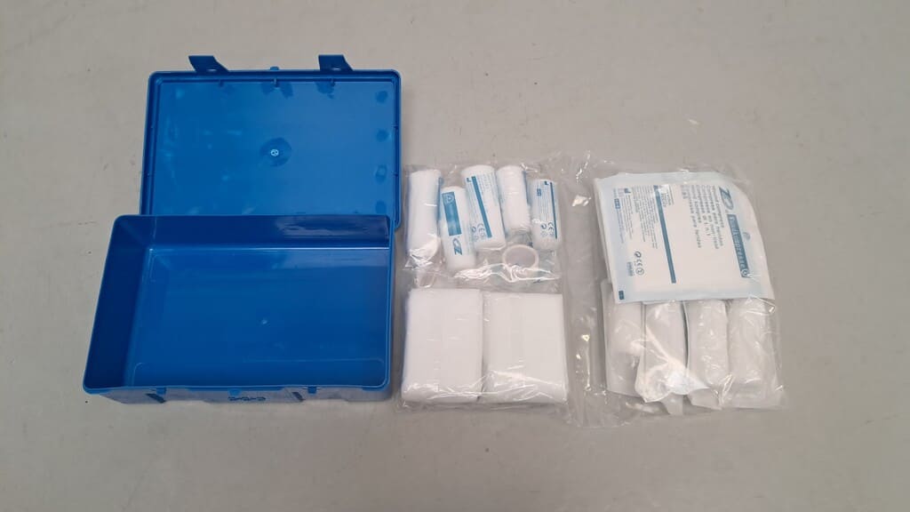 KFZ Verbandkasten DIN 13164 blau