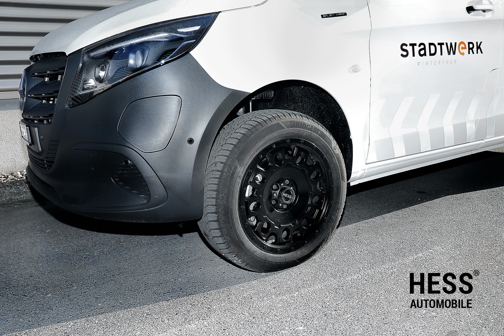 HESS H52, 18 Zoll, Savage Hole X1 Black, Alufelge für VW Crafter I, Mercedes Sprinter 906/907/910