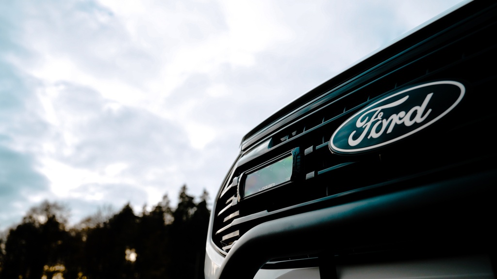 Lazer, Ford Transit Custom (2024+)