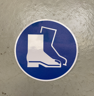 Schutzschuhe Gebot-Kleber