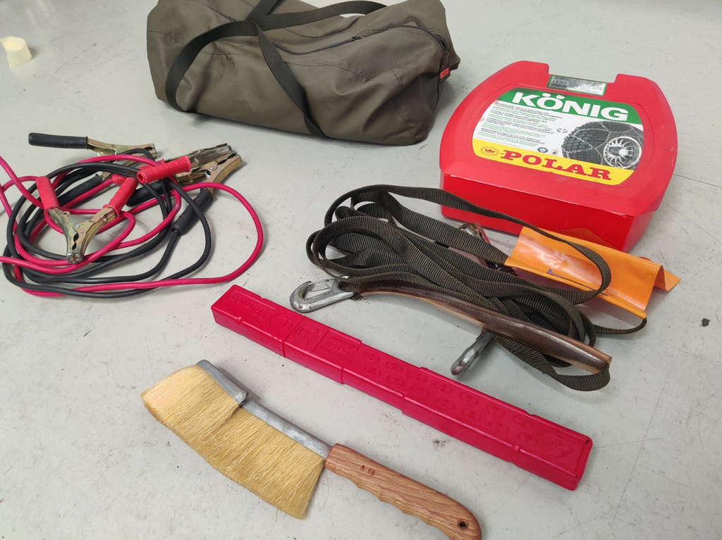 Militärtasche mit Schneekette (König)