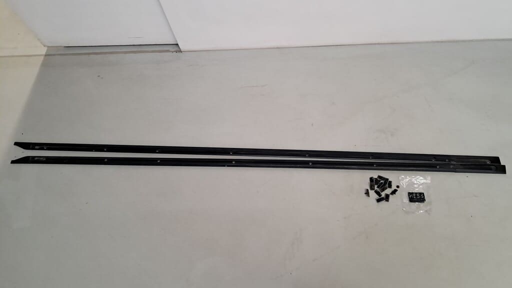 C-Schiene links /rechts für Dachträger kurzer Radstand VW T5/T6 inkl. Befestigungsschrauben