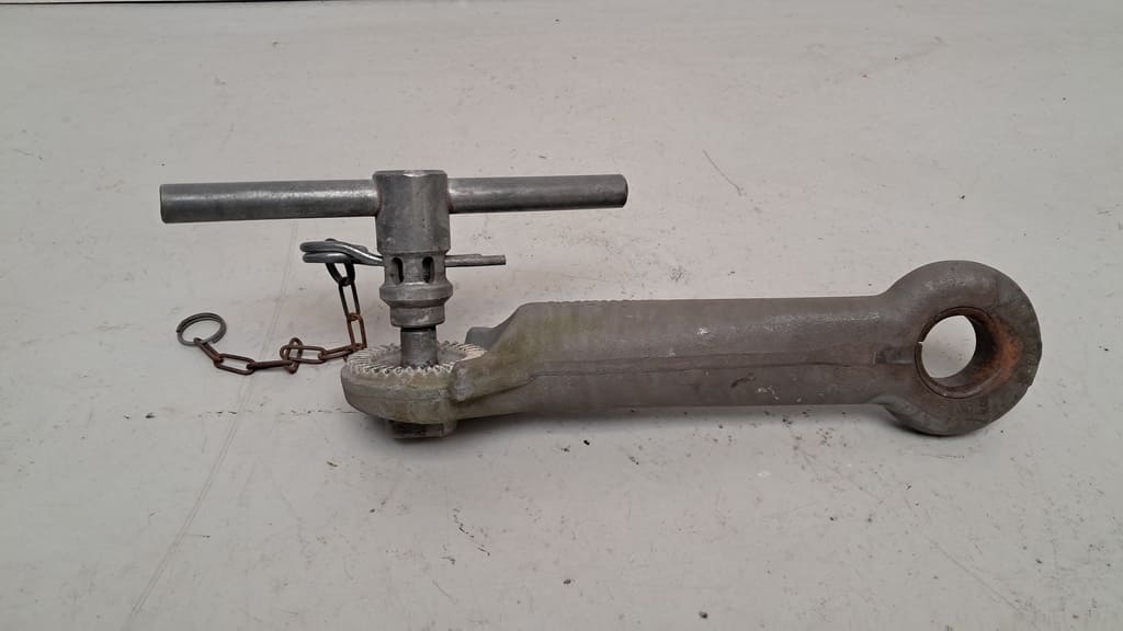 Knott Zugöse mit Zahnstück-Occasion