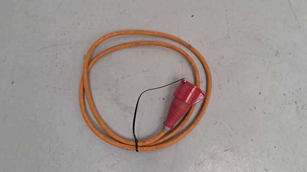 Industrie Kabel-Set mit CEE-Stromanschlüsse-Occasion