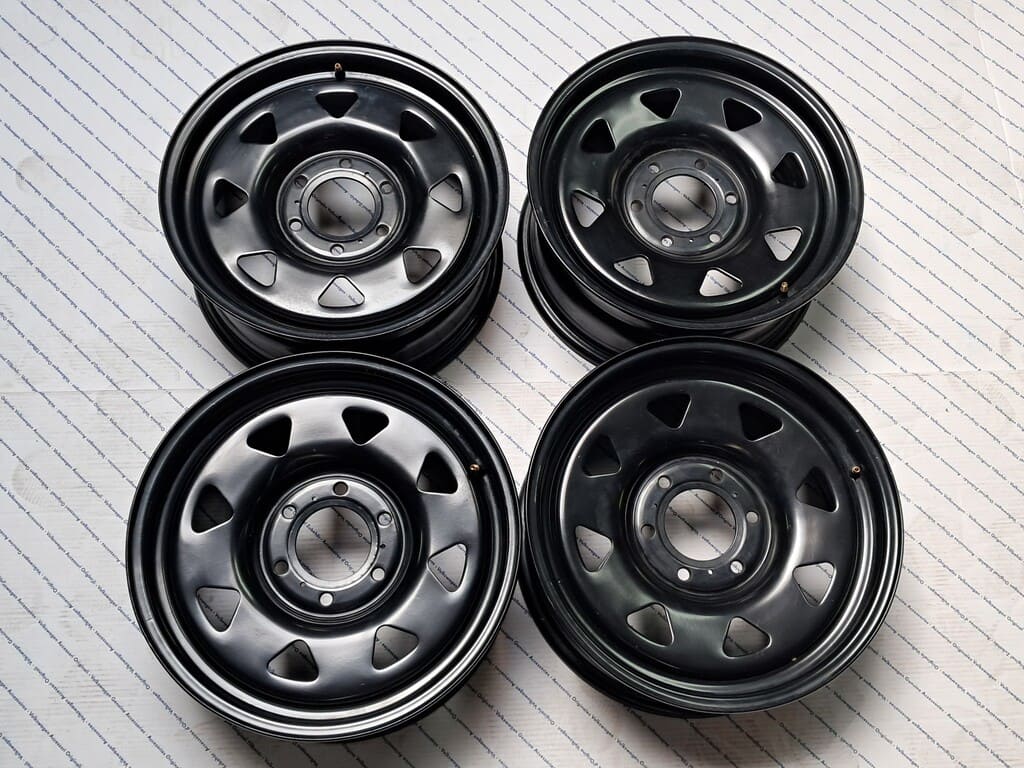 Felgensatz ET 20  6x139.7 für Toyota Land Cruiser / Hilux Vigo / REVO