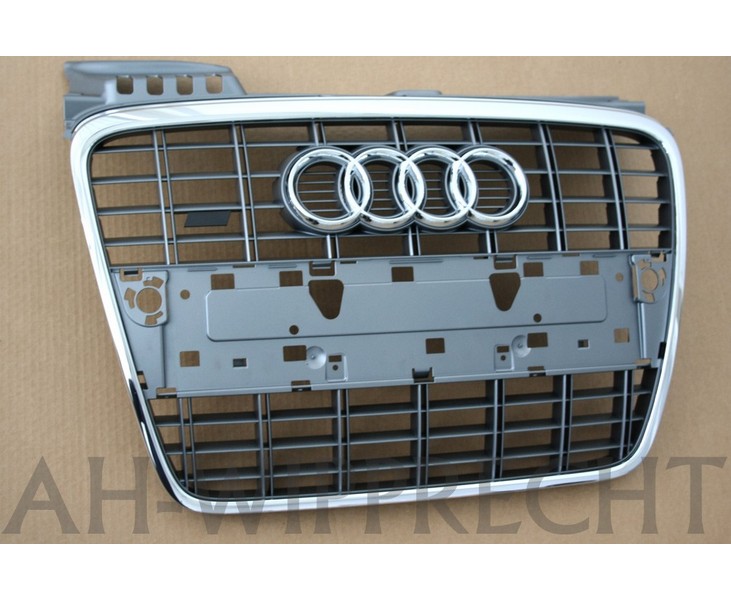 Original Audi A4 8E B7 S-Line Kühlergrill RS4 chrom glänzend Platiniumgrau